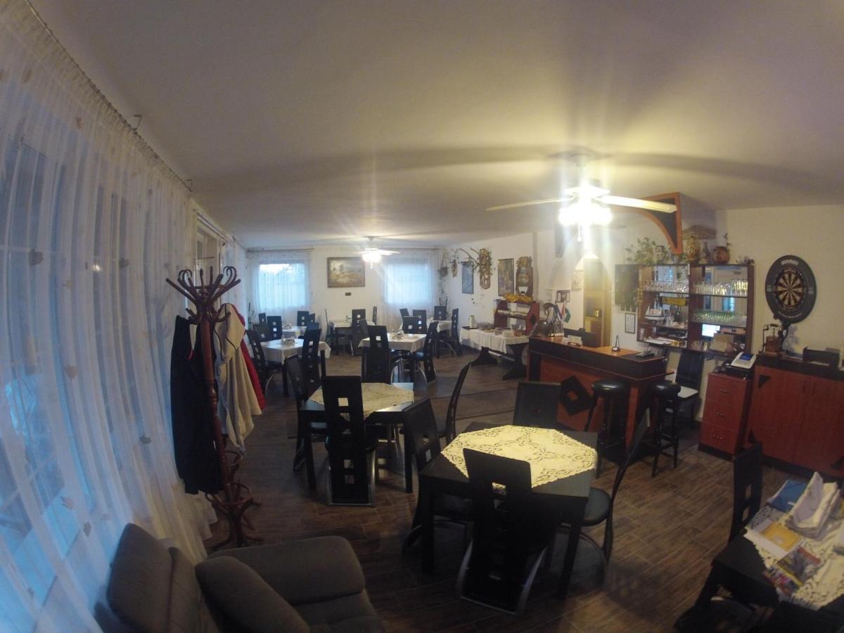 Hotel Olympos Panzió Budaörs Zewnętrze zdjęcie