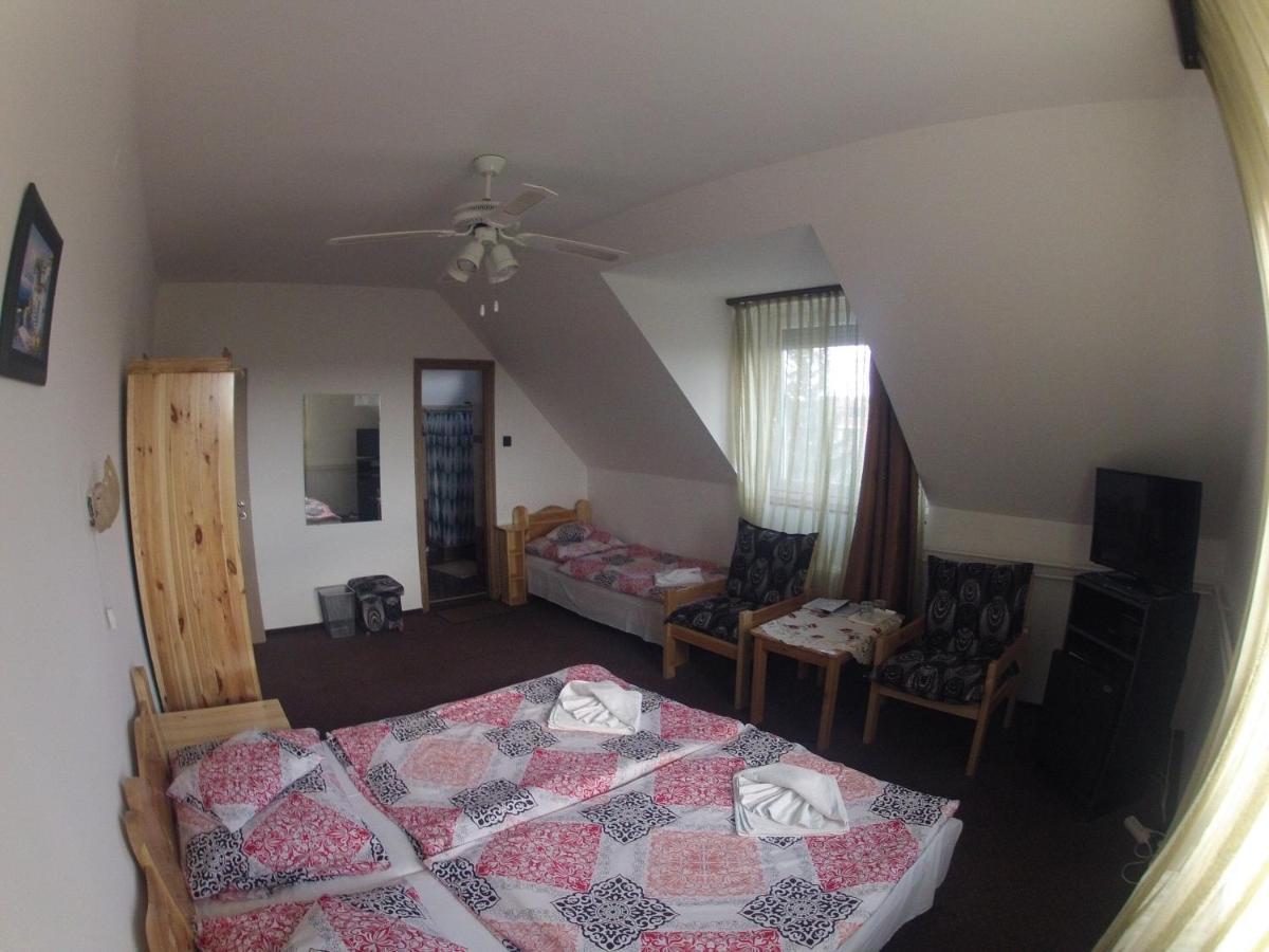 Hotel Olympos Panzió Budaörs Zewnętrze zdjęcie